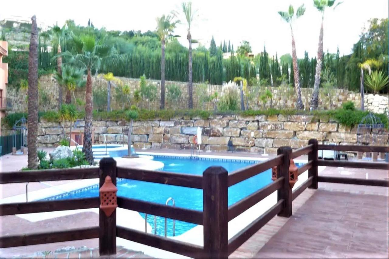 Elegant 2Br Apartment Puerto Banus Marbella Just 12 Minutes Away By G00Giemaps Estepona Exteriér fotografie